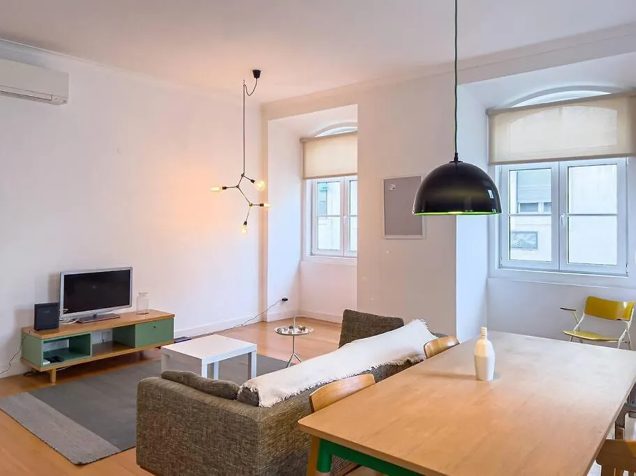 4 Rooms Home In Baixa Lisboa شقة